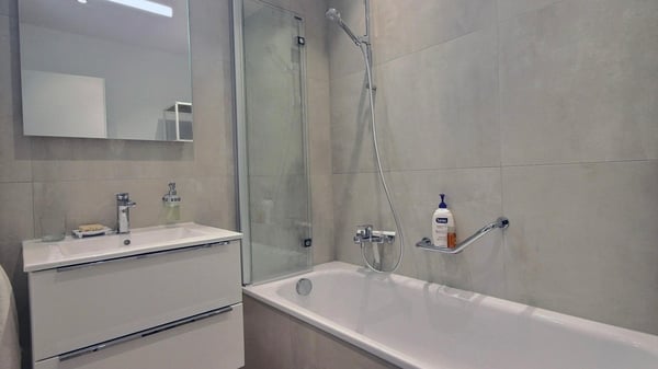 Superbe Villa Neuve Individuelle de 5,5 pièces 10