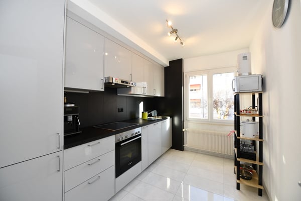 SION - SUPERBE APPARTEMENT 1.5 PIECES RENOVE AVEC BALCON 1