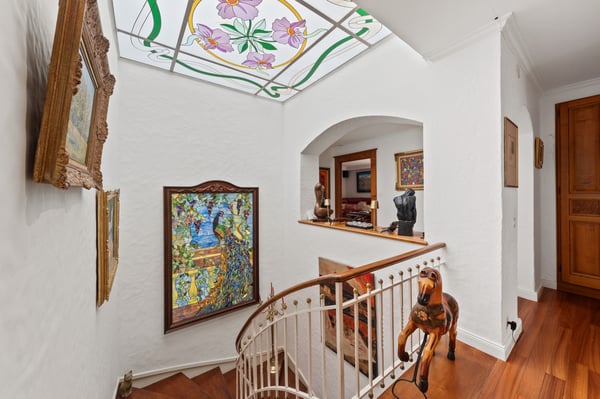 DOMAINE EXCEPTIONNEL AVEC VUE PANORAMIQUE SUR LE LAC 13