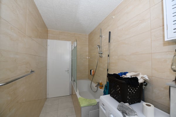 SION - SUPERBE APPARTEMENT 1.5 PIECES RENOVE AVEC BALCON 9