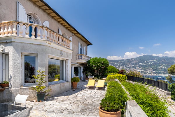 NICE - VILLA BOURGEOISE VUE MER PANORAMIQUE 11