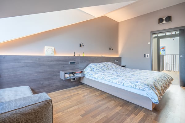 NOVILLE - MAISON VILLAGEOISE RENOVEE - INTERIEUR NEW YORKAIS - 12