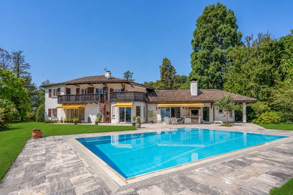 CHEXBRES - MAISON DE MAÎTRE AVEC PISCINE, VUE LAC & APPARTEMENT 3