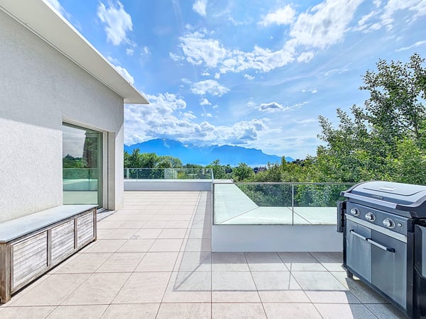 BRENT - DUPLEX EN ATTIQUE DE 5.5 PIECES AVEC VUE PANORAMIQUE 9