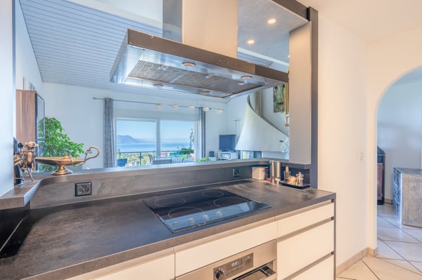 MONTREUX - VILLA CONTIGUË AVEC VUE PANORAMIQUE 9