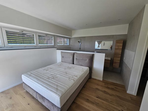 LUTRY - BEL APPARTEMENT DE 4.5 PIÈCES AVEC VUE SUR LE LAC ET LES 10