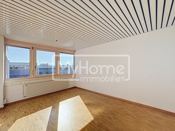 Local commercial de 120 m2 à louer 4