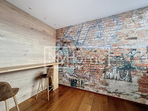 Salle de fitness de 1180 m2 à Lonay entièrement équipée à louer 10