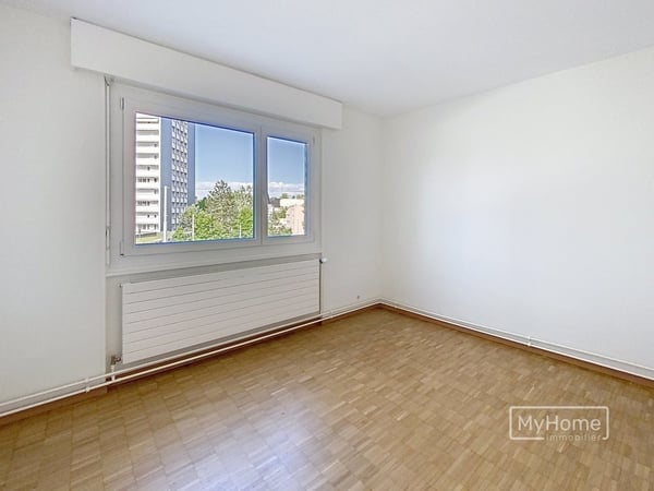 A saisir ! Superbe deux pièces à louer proche du centre-ville ! 5