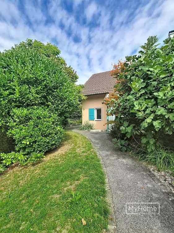Spacieuse villa de 6.5 pièces avec un grand jardin privatif 12