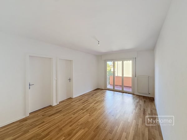 Appartement 5 pièces entièrement rénové au 2ème étage ! 3