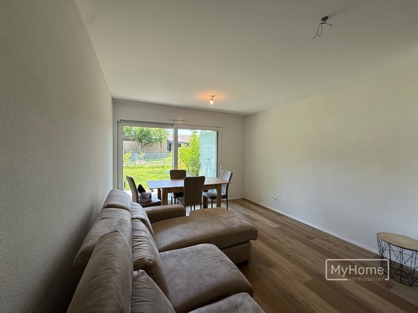 Bel appartement de 2.5 pièces avec joli jardin privatif 4