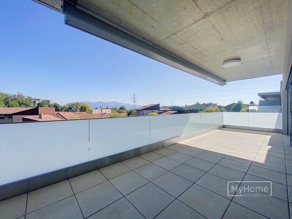 Bel appartement de 4.5 pièces avec vue dégagée 2