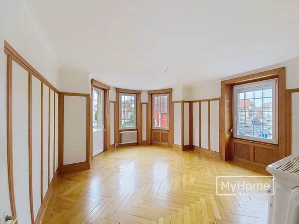 Spacieux logement de 5.5 pièces à Payerne 1