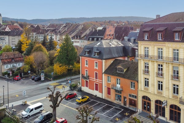 Immeuble mixte rénové au centre de Porrentruy 1