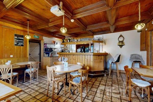 Superbe Hôtel-restaurant-boulangerie pour opportunité rare! 9