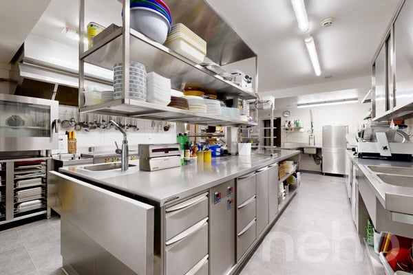 Superbe Hôtel-restaurant-boulangerie pour opportunité rare! 11