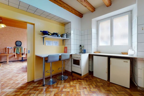 Splendide immeuble commercial avec chambres d'hôtes, bar et kiosque 9