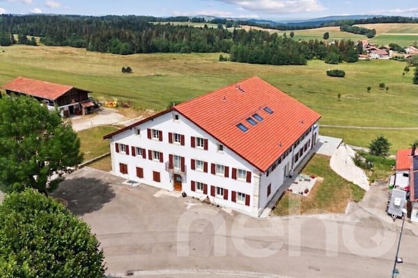 Superbe appartement de 3.5p orienté sud-ouest dans bâtiment historique 10
