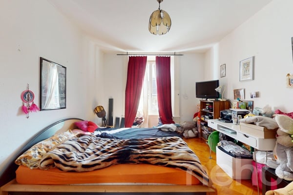 Bel immeuble mixte au coeur de St-Imier avec bon rendement! 7