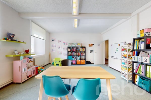 Bel immeuble mixte au coeur de St-Imier avec bon rendement! 12