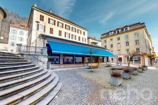 Bel immeuble mixte au coeur de St-Imier avec bon rendement! 3