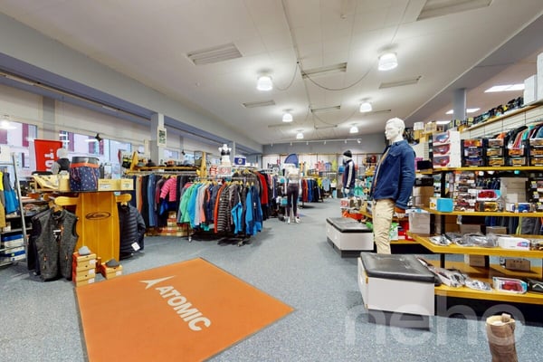 Bel immeuble mixte au coeur de St-Imier avec bon rendement! 9