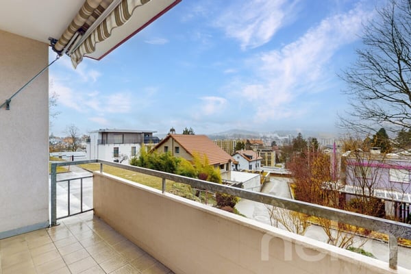 Lumineux 1p dans les hauteurs de la ville avec balcon + garage 5