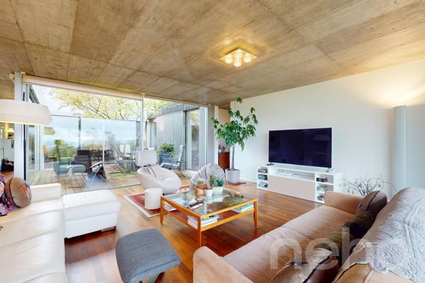 Spacieux appartement de 1.5 pces avec vue imprenable sur le lac ? Aran 2