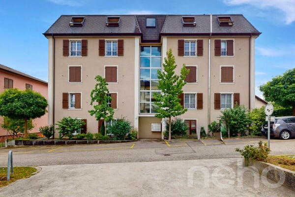 Un balcon sur le lac de Neuchâtel ? 1.5 pièces libre de suite 12