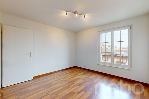 Un balcon sur le lac de Neuchâtel ? 1.5 pièces libre de suite 11