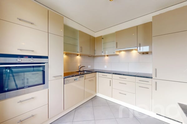 Un balcon sur le lac de Neuchâtel ? 1.5 pièces libre de suite 9