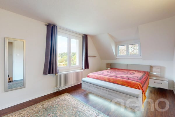 Einfamilienhaus 2Zi. mit separater Einliegerwohnung und Baulandreserve 8