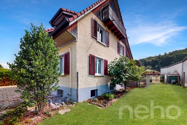 Einfamilienhaus 2Zi. mit separater Einliegerwohnung und Baulandreserve 11