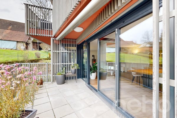 Moderne und grosszügige 1.5-Zimmerwohnung mit Schwedenofen 10