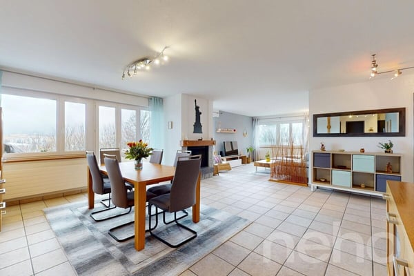 Appartement rénové avec balcon et garage ! 4