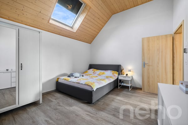 Maison de caractère avec logement indépendant à Chavannes-le-Chêne 8