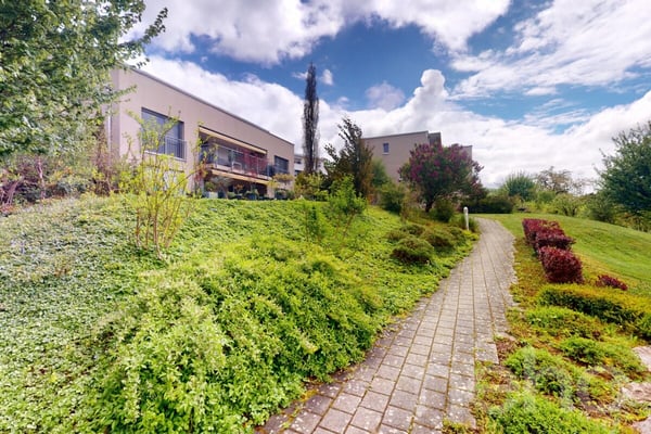 Ihr neues Zuhause mit grossem Balkon und Weitsicht 12