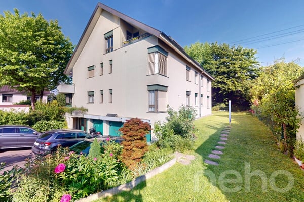 Helle 1.5-Zimmer Dachwohnung mit Balkon & unverbaubarer Aussicht 12