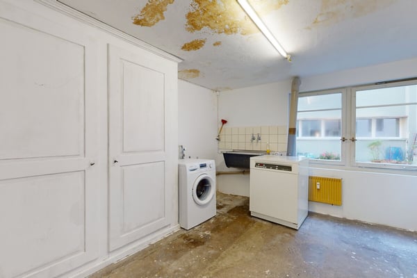 Mehrfamilienhaus mit Gewerbe ? zentral und renditestark 9