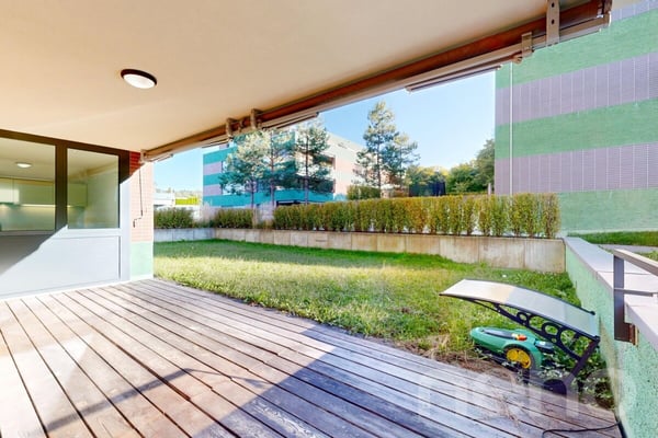 Exklusive 1.5-Zimmer-Gartenwohnung mit grossem Aussenbereich 11