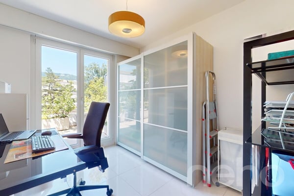 Moderne und helle Attikawohnung direkt an der Zihl 8