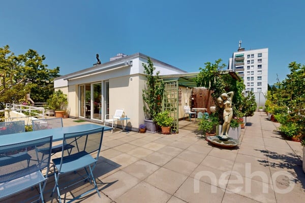 Moderne und helle Attikawohnung direkt an der Zihl 10