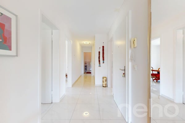 Moderne und helle Attikawohnung direkt an der Zihl 9