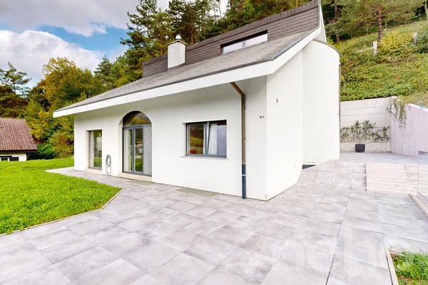 Einzigartiges Wohnen im idyllischen Jura 11