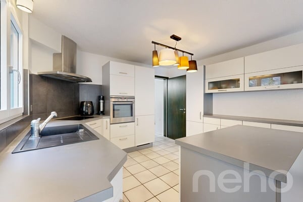 Einzigartiges Wohnen im idyllischen Jura 4