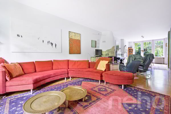 Stilvolle Stadthausvilla mit Charakter im beliebten Bachlettenquartier 3