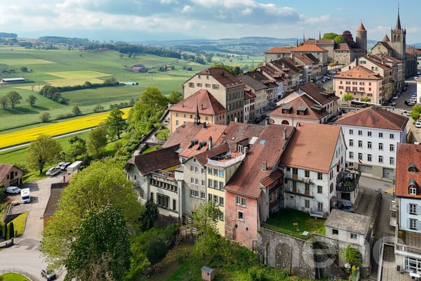 Bel immeuble de rendement à réinventer dans le centre historique 3