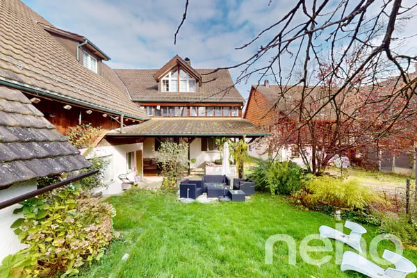 Grosszügiges und vollvermietetes Mehrfamilienhaus mit Gewerbeeinheit 5