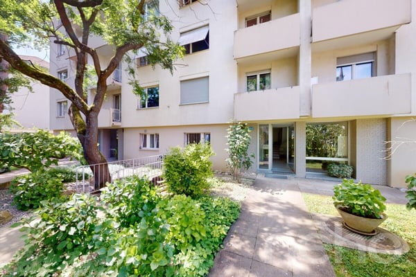 Modern renovierte 1.5-Zimmer-Wohnung mit Weitblick ins Grüne in Basel 5